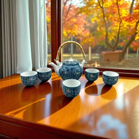Japanese Dobin - Blue Floral Porcelain Arita-Yaki Teapot tea cups set - Picture 15 of 15